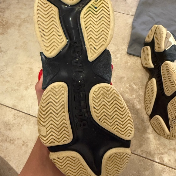 Balenciaga Cream Chunky Sneakers - Picture 3 of 7